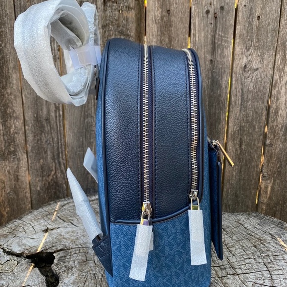 MICHAEL KORS 35T1S4AB6B ADINA MEDIUM BACKPACK - Picture 8 of 13